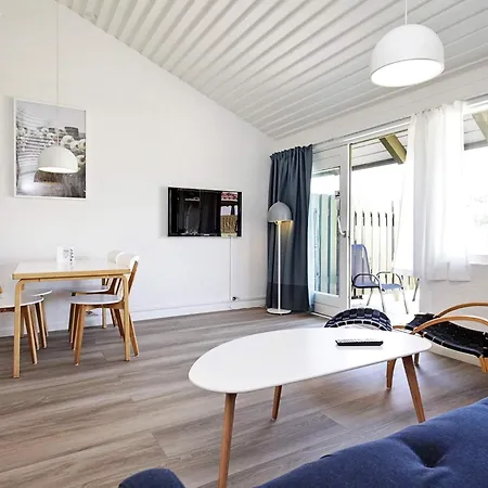 Hébergement de vacances 2-room In *