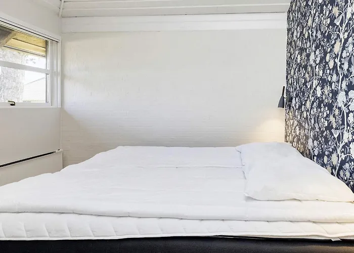 Nyaraló 2-room In Karrebæksminde