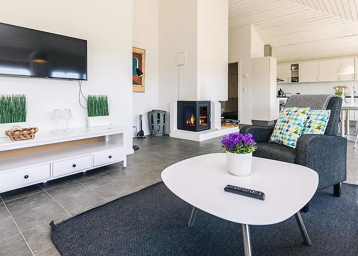 Nyaraló 2-room In Karrebæksminde